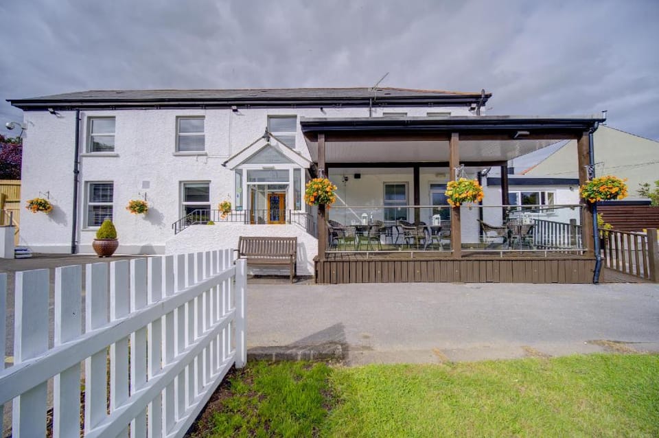 Ynys Arms Vacation rental in Rhos
