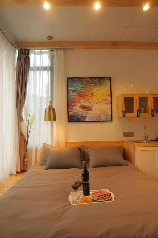 HomestayCHAT*HTC1*InfinityTub1 Apartment in Hanoi