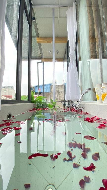 HomestayCHAT*HTC1*InfinityTub1 Apartment in Hanoi