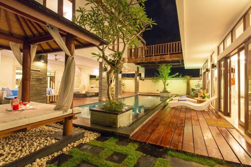 Luxury 3BDR Villa with Private Pool in Canggu Villa in North Kuta
