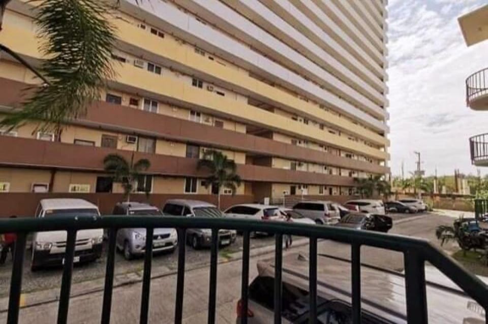 Family-sized Ground Floor Condo in Mactan, Cebu Apartment in Lapu-Lapu City