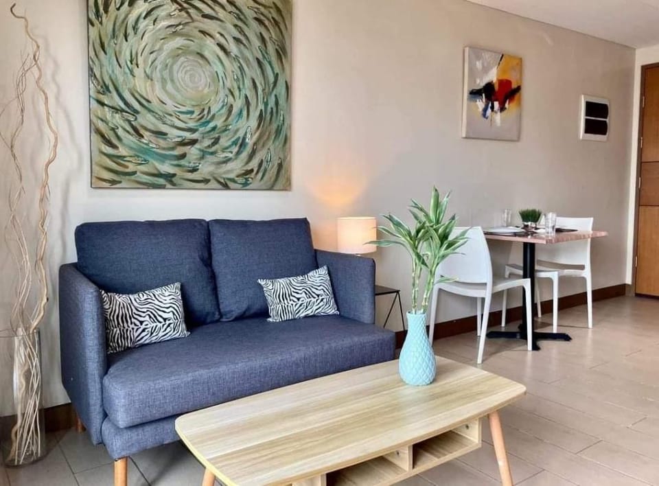 Lovely condo infront of terminal 3 Apartment in Pasay