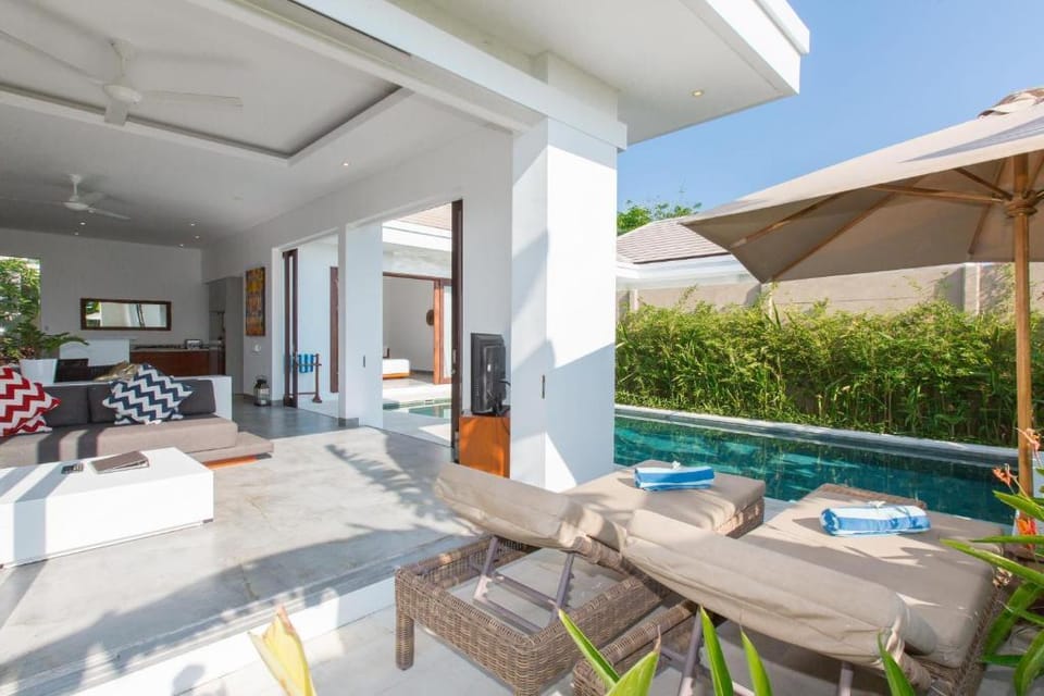 Tropical Elegance-2BDR Villa in Seminyak Villa in Kuta