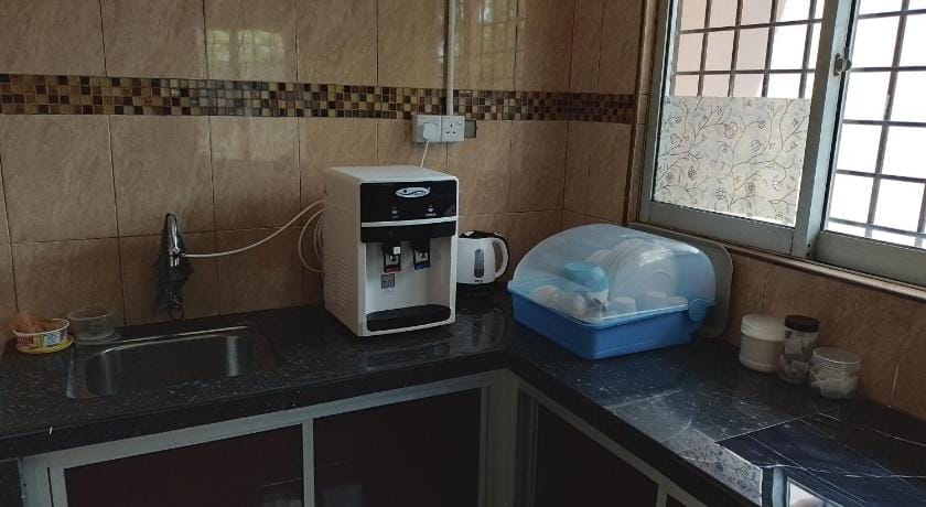 Rahman Homestay Pantai Johor (Muslim sahaja) Vacation rental in Kedah