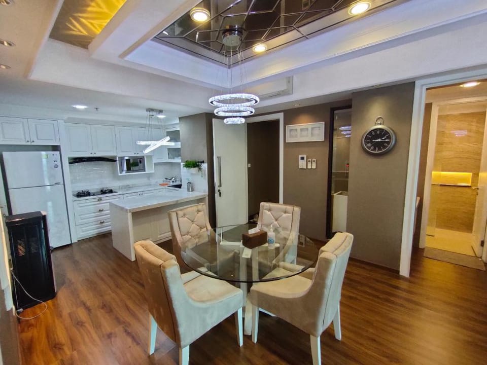 super penthouse apartemen st.moritz, lippomall  Apartment in Jakarta