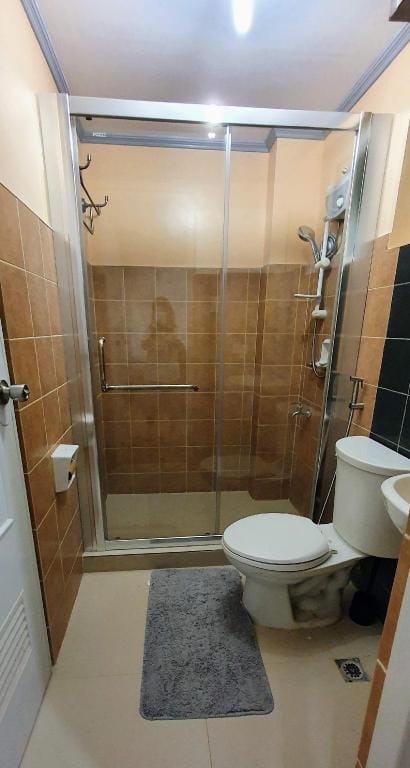 HOMEY & COZY 2-BEDROOM CONDO in Laguna - Cavite Apartment in Santa Rosa
