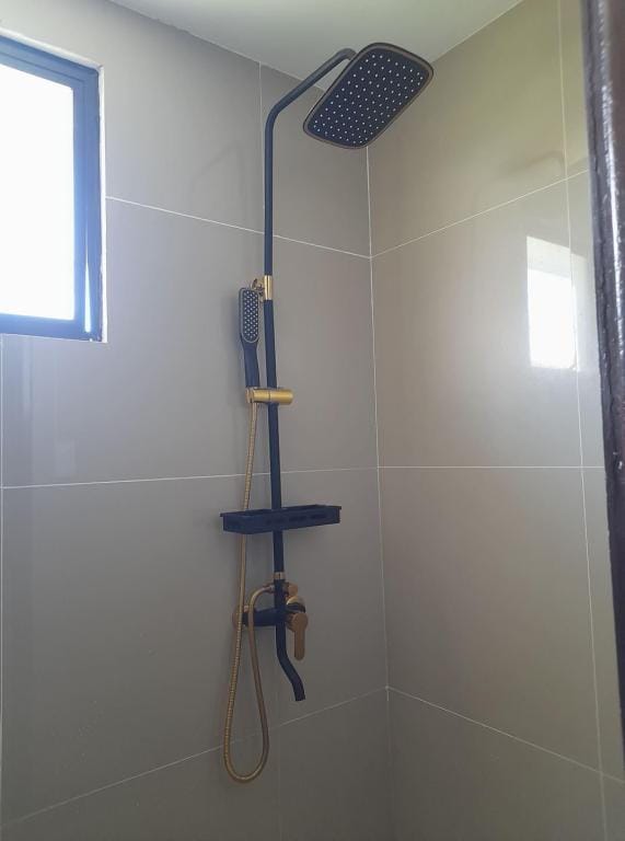 ENJOY YOURSELF IN A CONDO w/ ROOM AND WORK AREA  Vacation rental in Muntinlupa