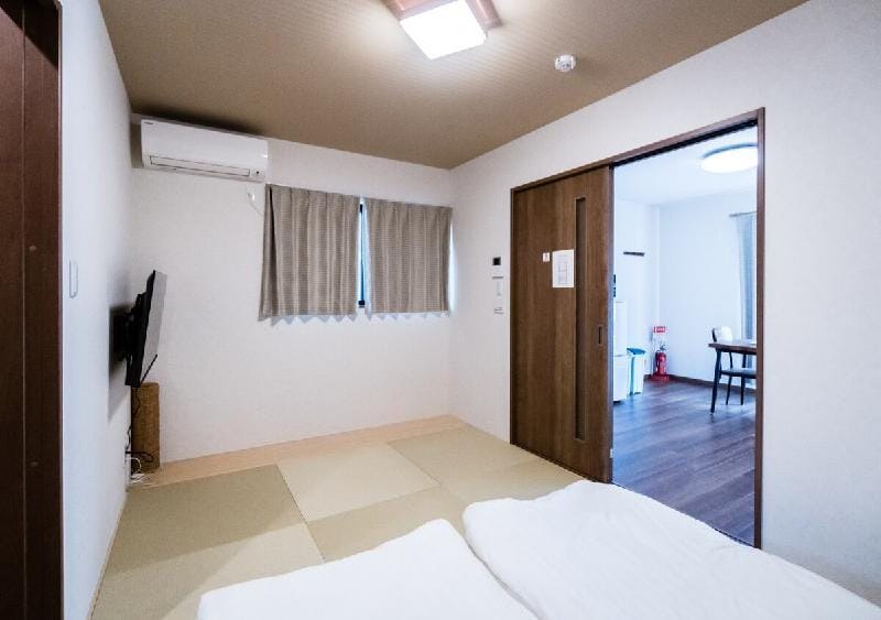 HANASTAY花渓居 · 川（KAWA) 2F 全新精装一户建 交通便利 宽敞舒适 Villa in Osaka