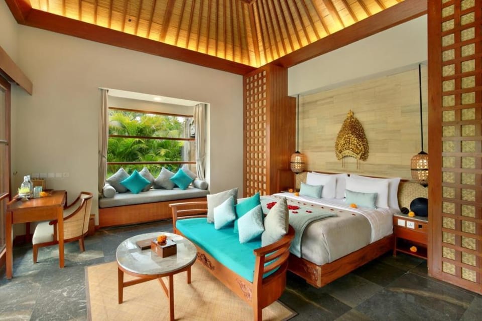 Royal One Bedroom Villa with Private Infinity Pool Villa in Tampaksiring