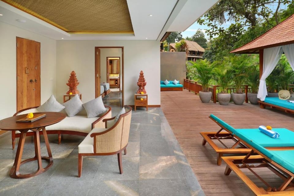 Royal Two Bedroom Villa with Private Infinity Pool Villa in Tampaksiring