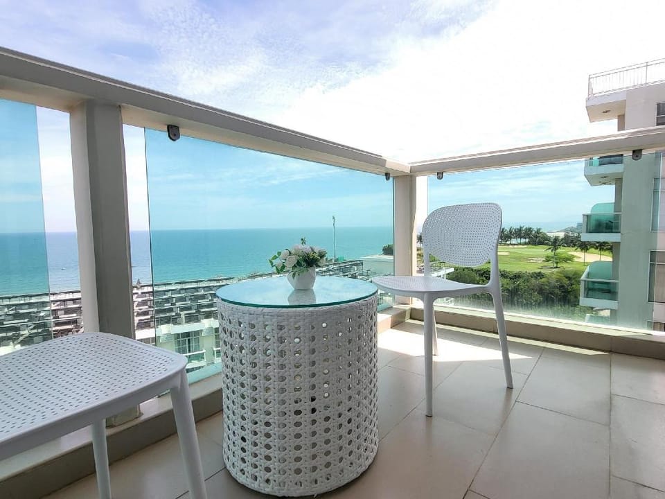 3-Bedroom Apartment with Full Sea View, Sealinks-Mui Ne Apartment in Phan Thiet