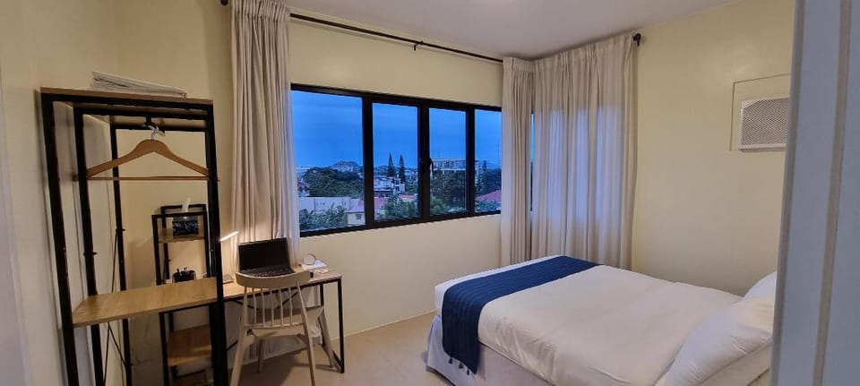Serene Casita Tagaytay. Serin East.  Apartment in Tagaytay