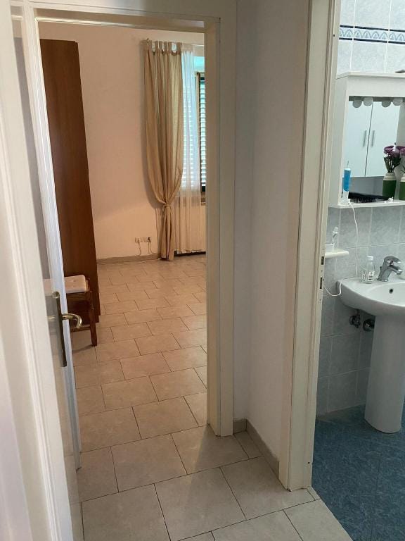 Cecina's apartment great location Vacation rental in Cecina