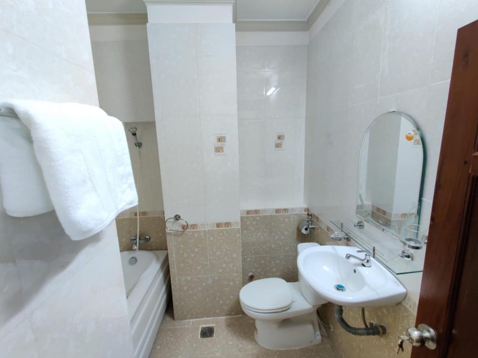 Entire House in the Bustling City Center, 7 Rooms Vacation rental in Cambodia