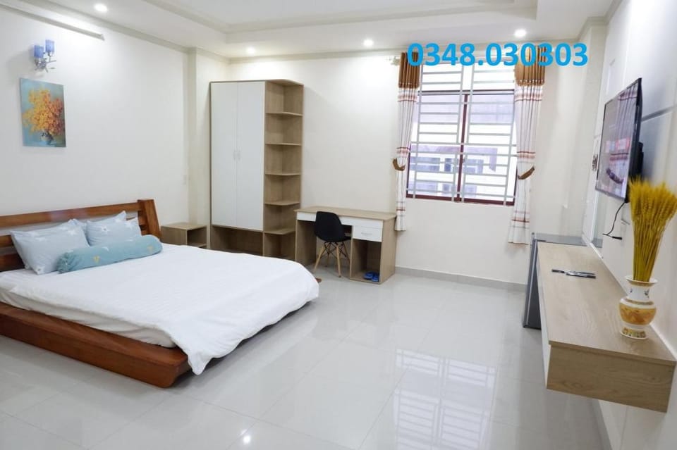 Entire House in the Bustling City Center, 7 Rooms Vacation rental in Cambodia