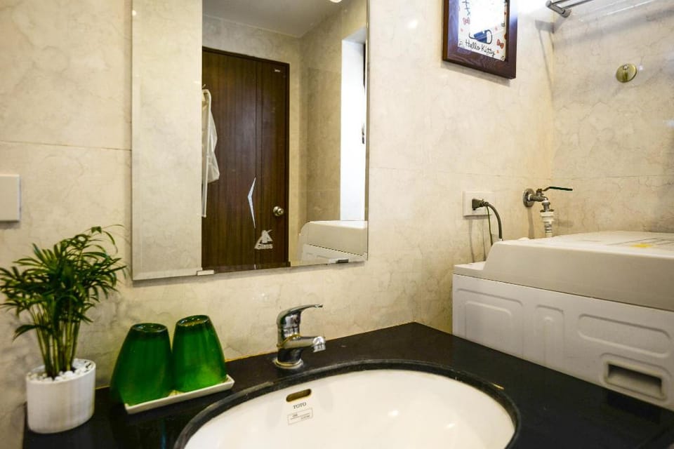 One Bedroom Appartment near Lotte Apartment in Hanoi