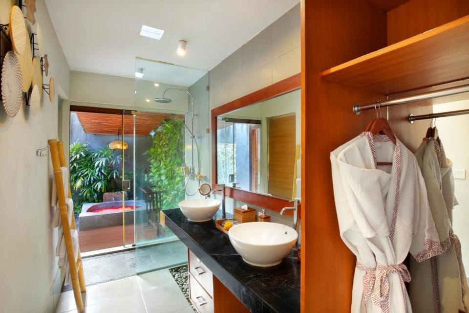 Best Royal One Bedroom Villa with Private Pool Villa in Kuta
