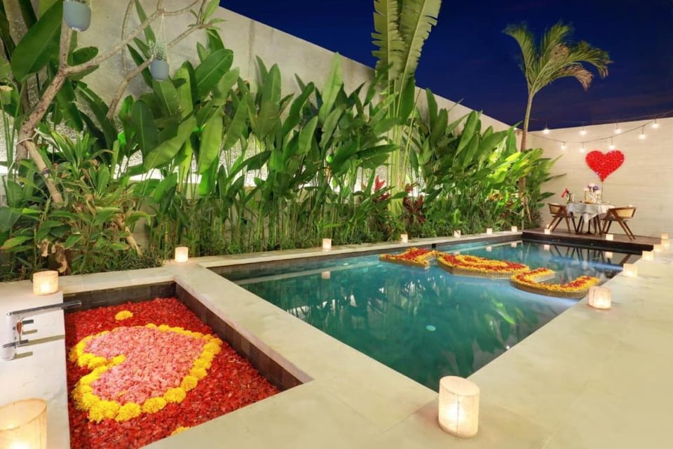 One Bedroom Exquisite Honeymoon Villa in Seminyak Villa in Kuta