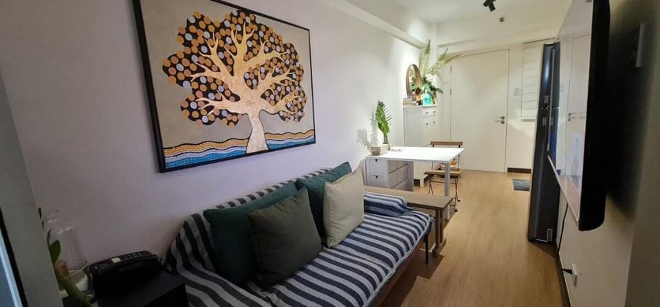 Celandine DMCI- Balintawak near Ayala Cloverleaf Vacation rental in Quezon City