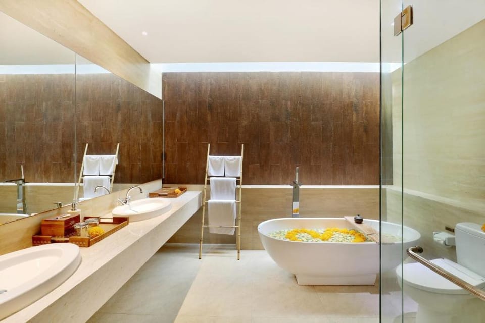 Three Bedroom-A Sense Of Coming Home At Kerobokan Villa in North Kuta