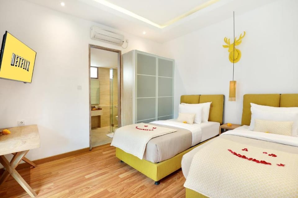 Three Bedroom-A Sense Of Coming Home At Kerobokan Villa in North Kuta