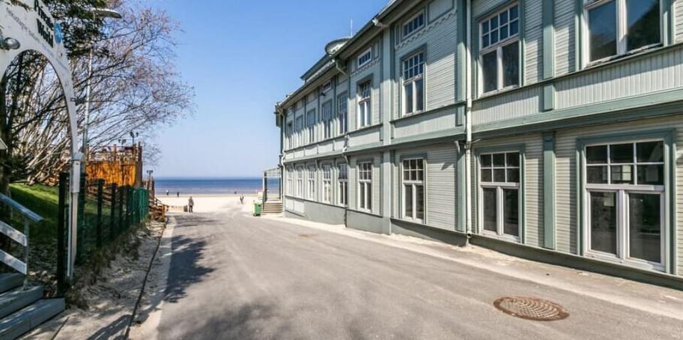 Jurmala Beachfront Art Gallery Mansard Suite Apartment in Jūrmala