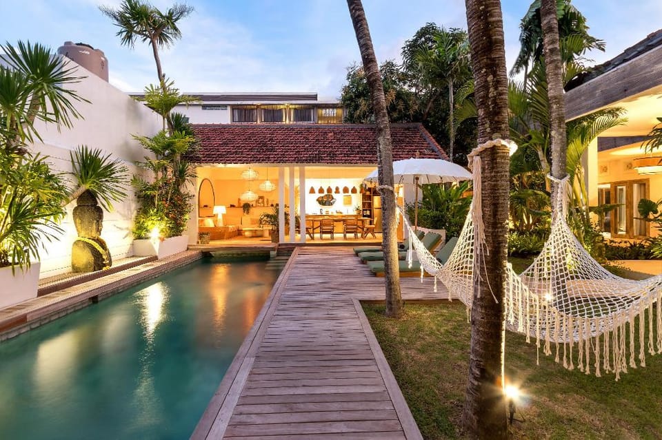Villa Gauguin by Villa Finder Villa in Kuta
