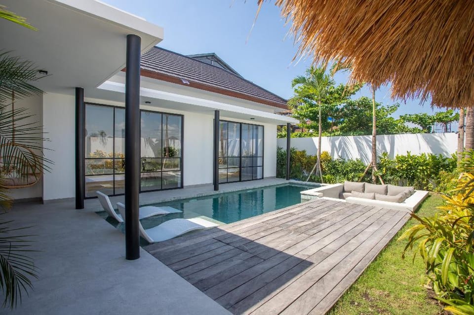 Villa Lapis 2 by Villa Finder Villa in North Kuta