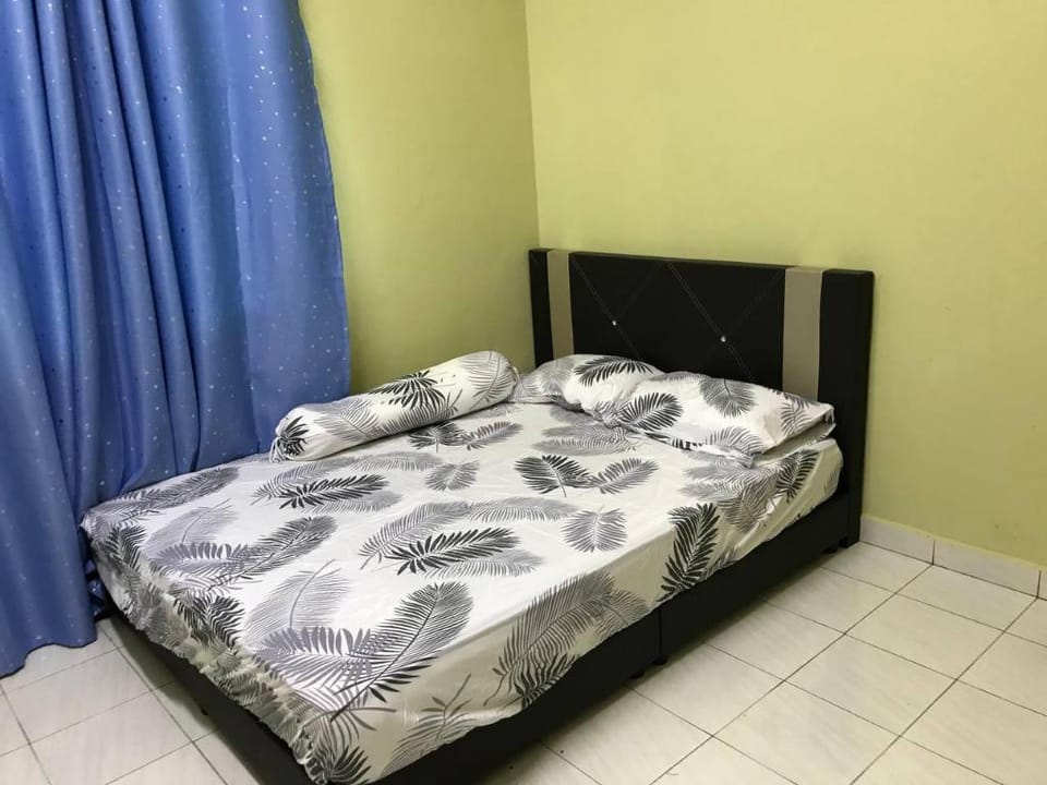 GREY HOUSE HOMESTAY ( RUMAH B ) Vacation rental in Terengganu, Malaysia
