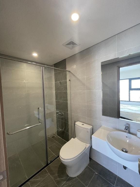 Full service apartment with poll view  Apartment in Ho Chi Minh City