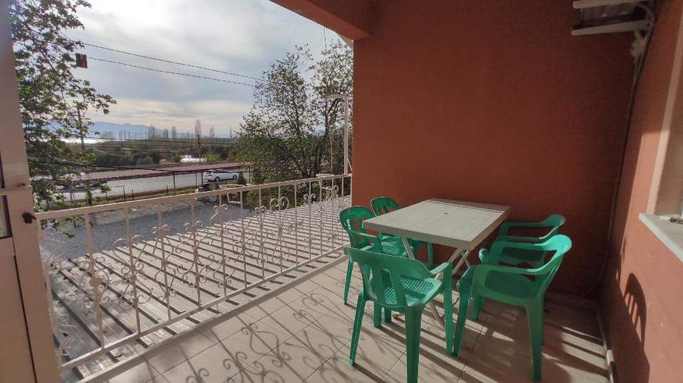 Heryere yakın bahçeli anayol kenarı Olive Apart Apartment in Muğla Province