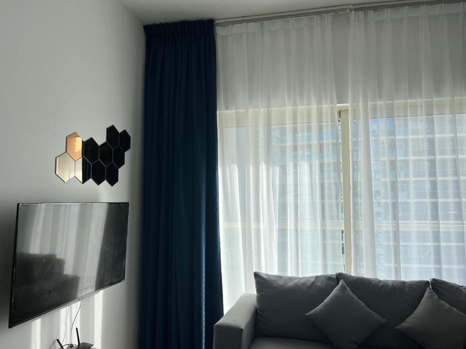 Scenic view on marina-marina mall walking distance Vacation rental in Dubai
