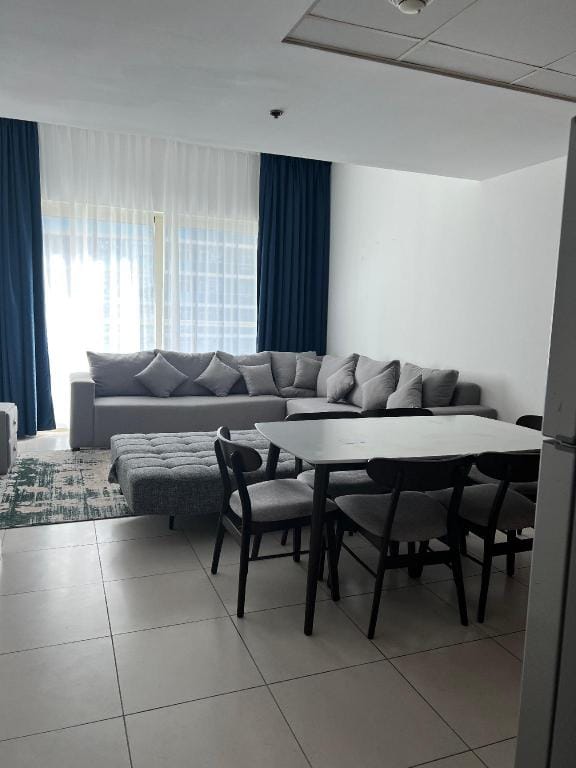 Scenic view on marina-marina mall walking distance Vacation rental in Dubai