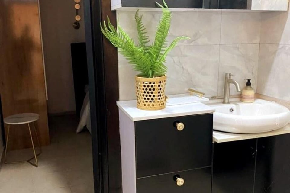Stylish One Bed Apartment Apartment in Lagos, Nigeria