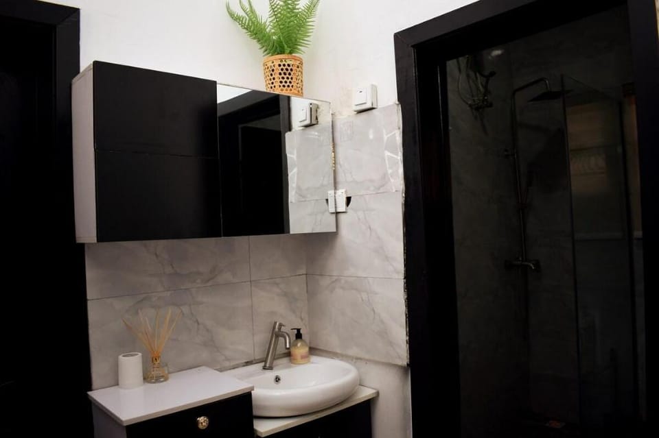Stylish One Bed Apartment Apartment in Lagos, Nigeria