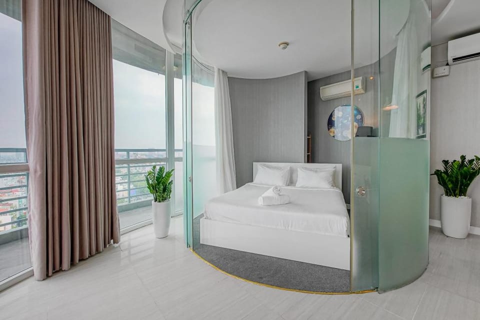 Ben Thanh Tower, 2 Beds, D1, City View,  Balcony Apartment in Ho Chi Minh City