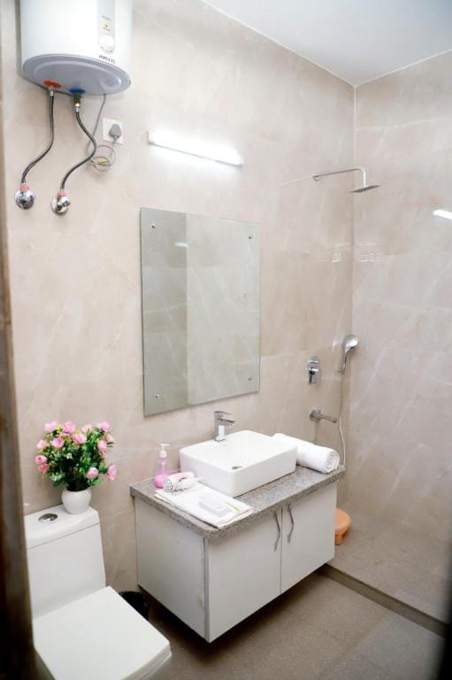 Fortune Home Service Apartment 3Bhk,E-28, Saket 2B Apartment in New Delhi