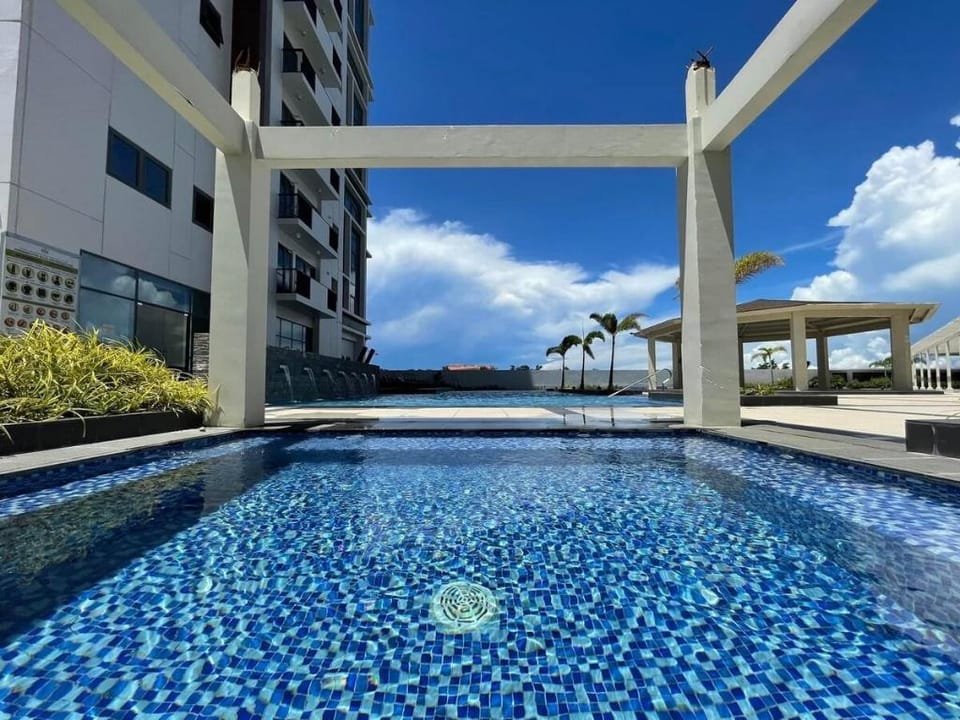 Budget-friendly family condo with sea view Vacation rental in Lapu-Lapu City
