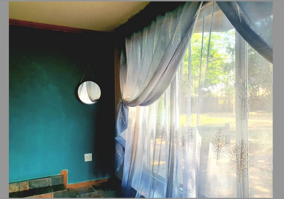 Adorable Room House Share with pool & lappa Apartment in Gauteng