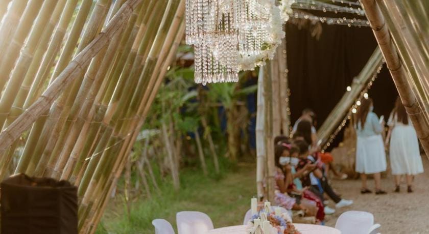SMyleINN Farm Hotel in La Union
