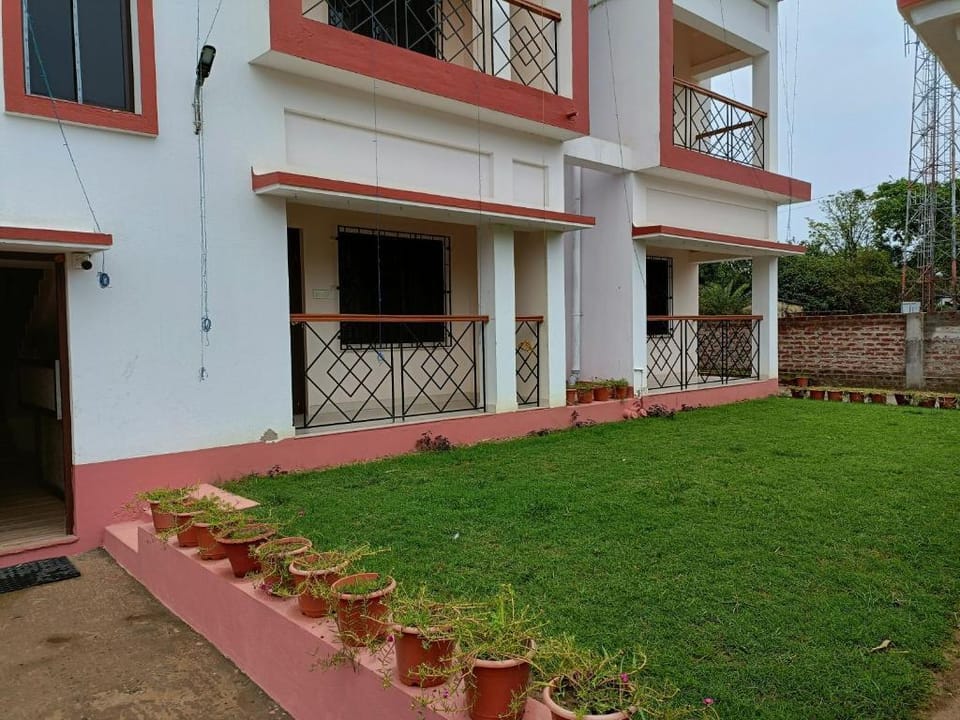 Niloy Guest House Hotel in West Bengal