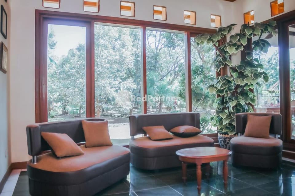 Villa Mawar Adinda Kuningan Syariah RedPartner Hotel in West Java