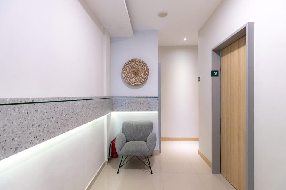 Urbanview Hotel R House Batam by RedDoorz Hotel in Riau Islands, Indonesia