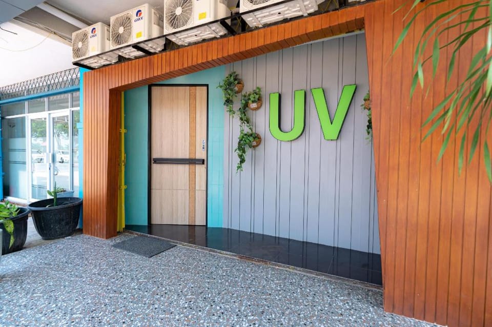 Urbanview Hotel R House Batam by RedDoorz Hotel in Riau Islands, Indonesia