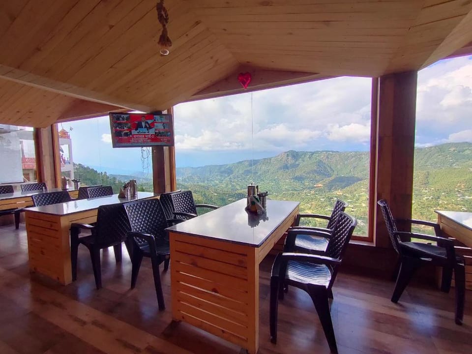 Ashtapad Saamaayik Resort Hotel in Uttarakhand