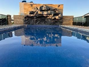 Exquisite two bedroom apt with pool and gym Apartment in Nairobi