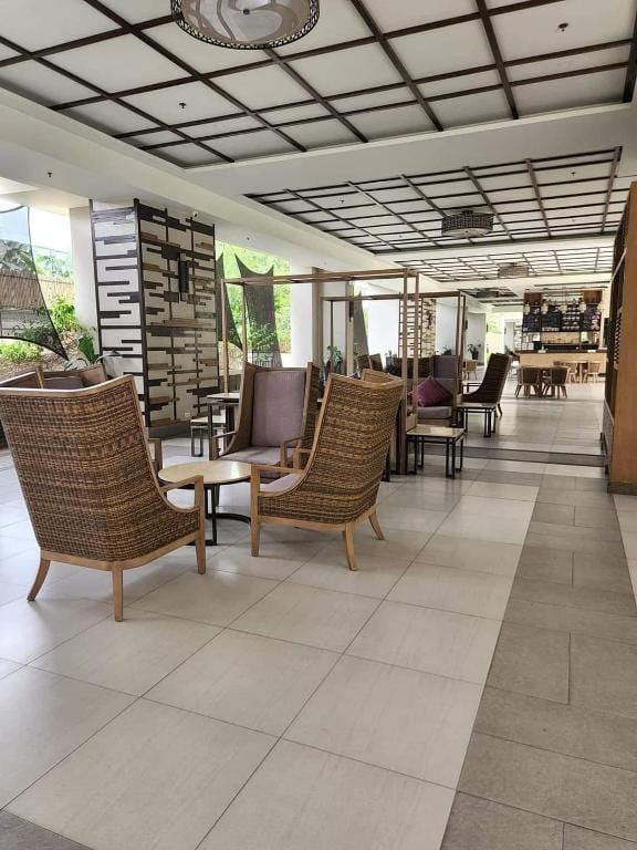 Joey's Place Calathea DMCI Apartment in Las Pinas