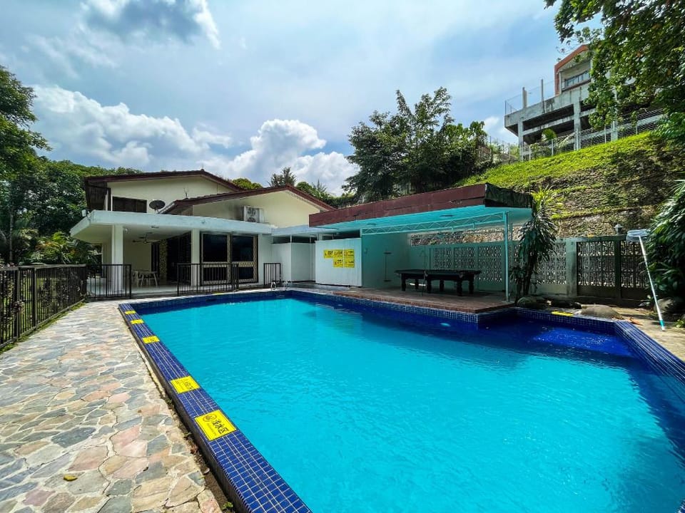 Bukit Tunku Grande Villa by uBook Villa in Federal Territory of Kuala Lumpur