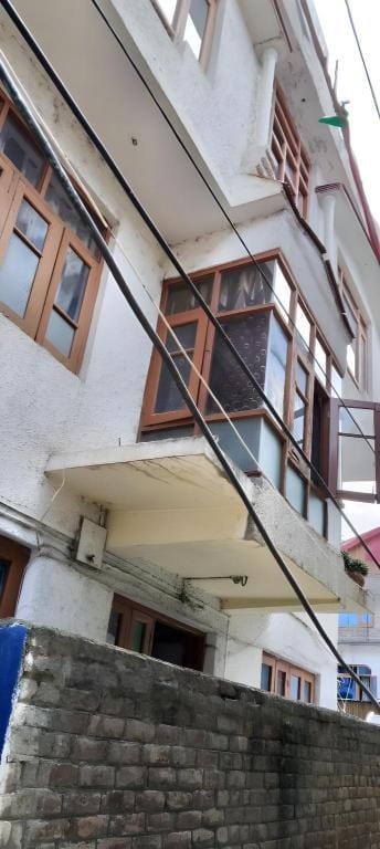 Queen Palace guest house Bed and Breakfast in India