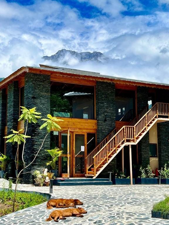 OSHO HIMALAYAS WELLNESS RESORT Hotel in Himachal Pradesh